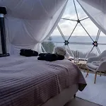 Luksustelt Quinzee Nupen - Pure & Private Retreat Kafjord (Finnmark)