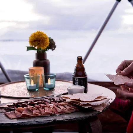 Quinzee Nupen - Pure & Private Retreat Lyxtält Kafjord (Finnmark)