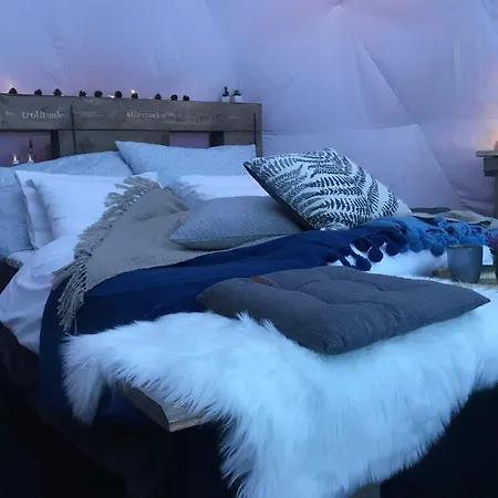 Quinzee Nupen - Pure & Private Retreat * Kafjord (Finnmark)