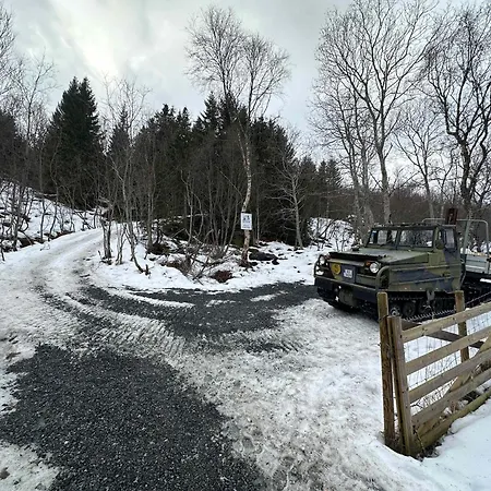 Quinzee Nupen - Pure & Private Retreat Kafjord (Finnmark)