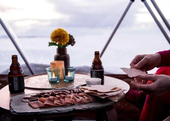 Quinzee Nupen - Pure & Private Retreat Lyxtält Kafjord (Finnmark)