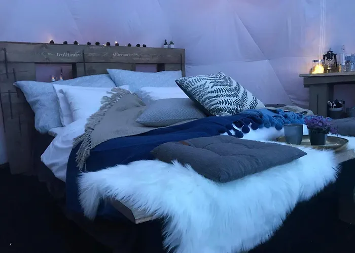 Quinzee Nupen - Pure & Private Retreat * Kafjord (Finnmark)